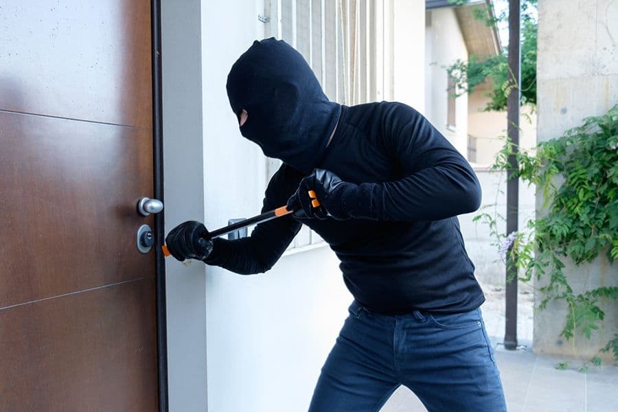 Couple are Robbed of $100,000 in Bitcoin While in Thailand